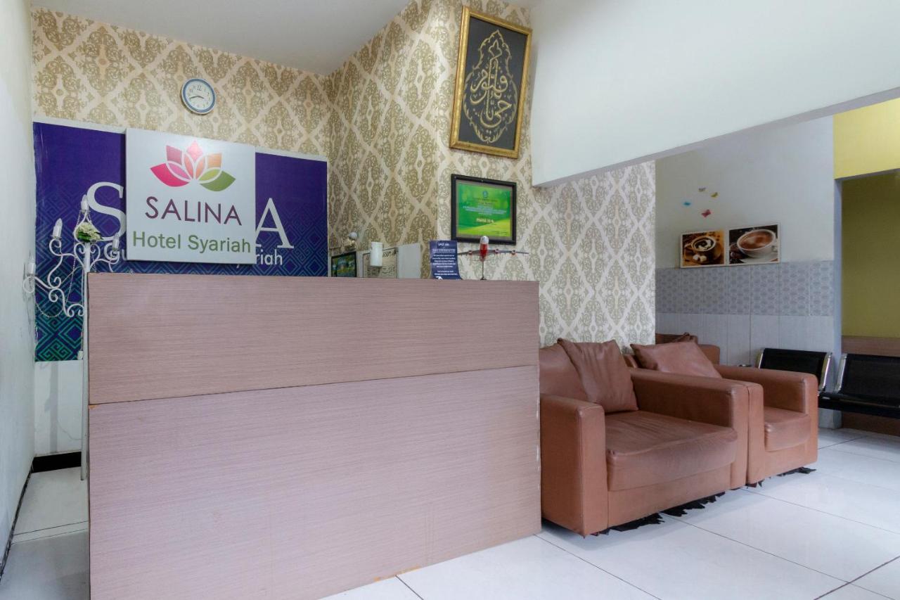 سيدوارجو Spot On 2425 Salina Hotel Syariah المظهر الخارجي الصورة